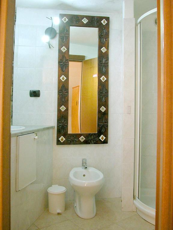 Affittacamere Rollando Vernazza Phòng bức ảnh
